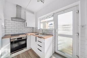 Photo 16- click for photo gallery